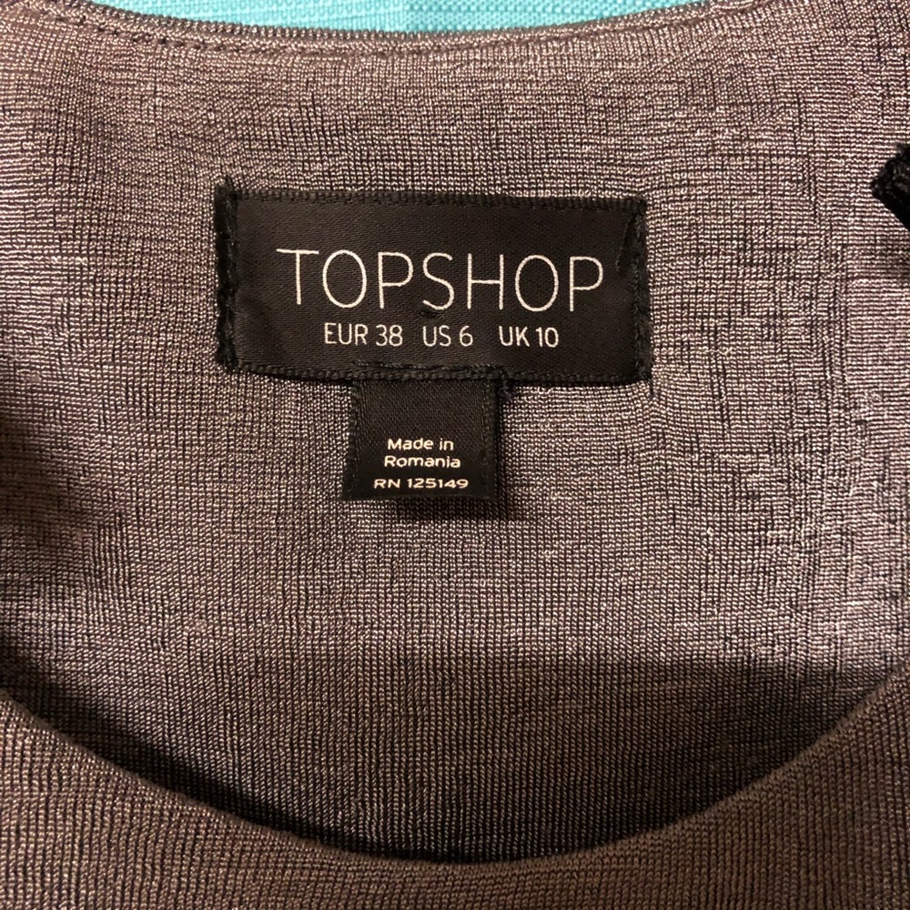 TopShop Cold Shoulder Top - Picture 3 of 6
